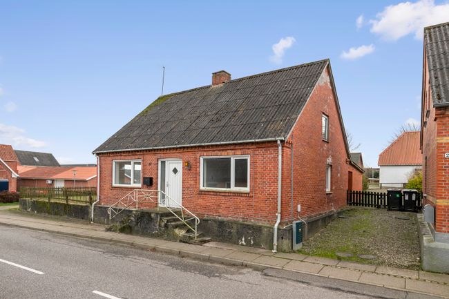 Veddum Hovedgade 22,  Villa