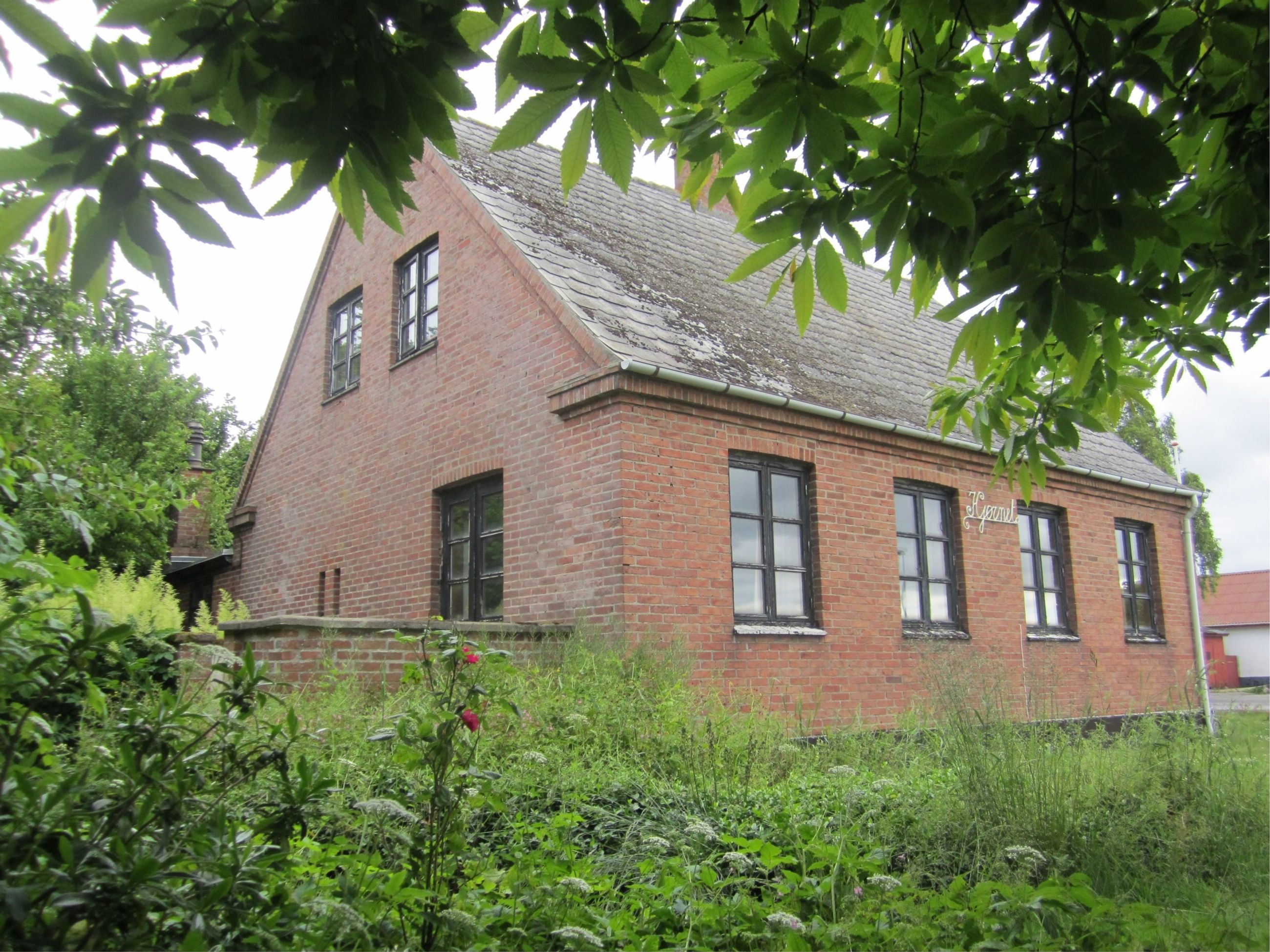 Kirkevej 1, Nylars Villa