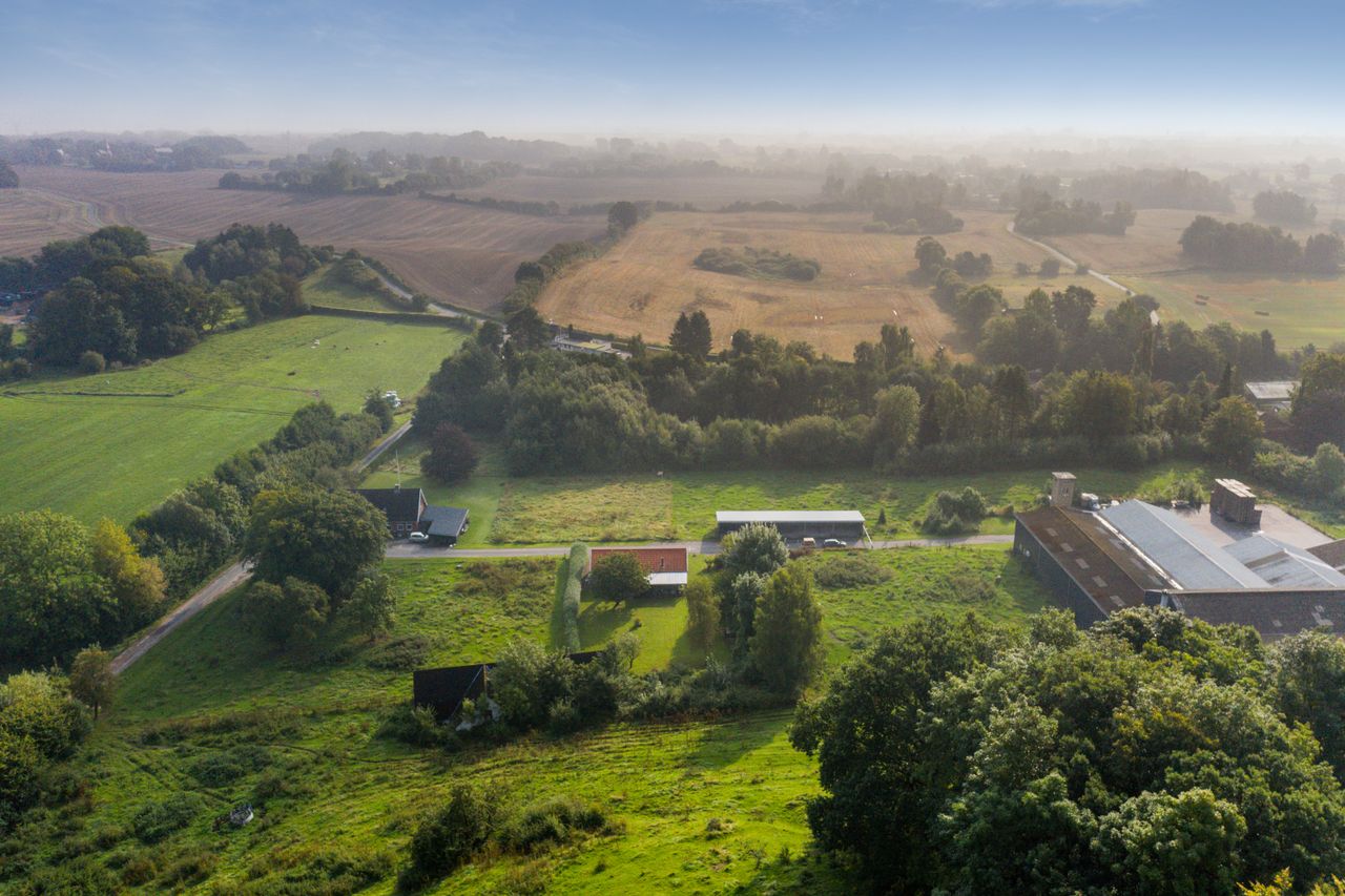 Ejendomsbillede 2 af 25