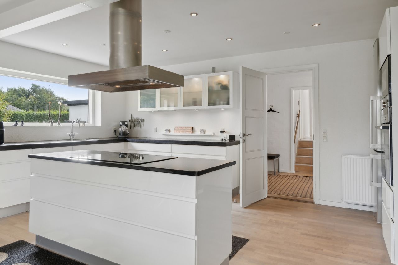 Ejendomsbillede 3 af 27