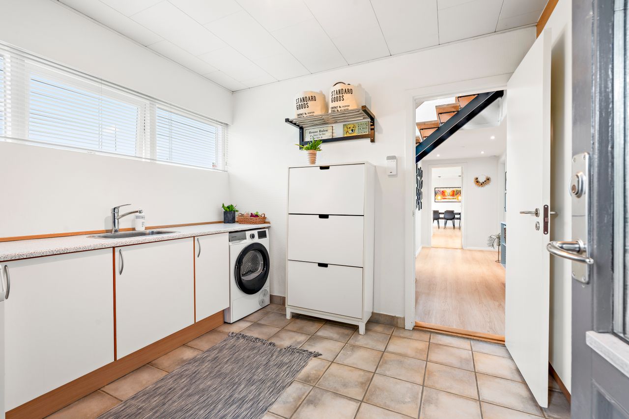 Ejendomsbillede 2 af 25