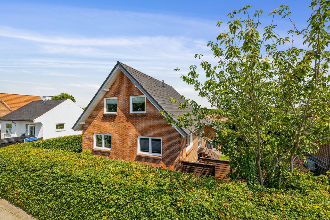 Ejendomsbillede 2 af 23