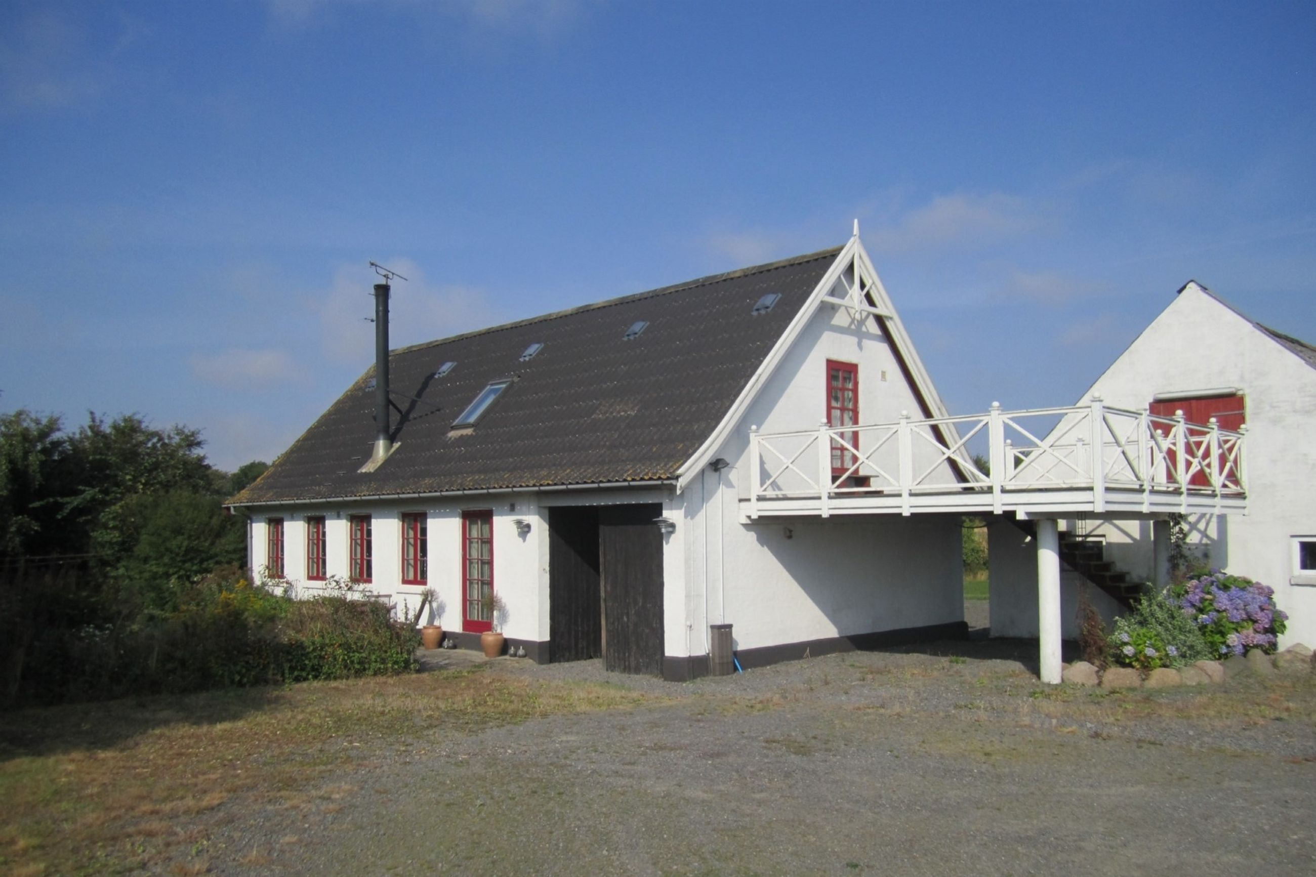 Nordre Lyngvej 11, Klemensker Villa