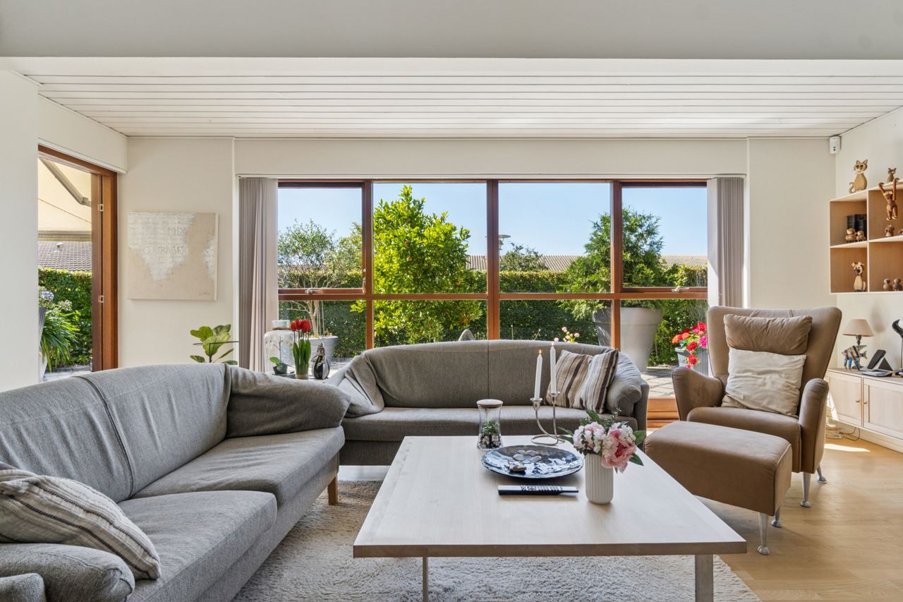 Ejendomsbillede 3 af 27