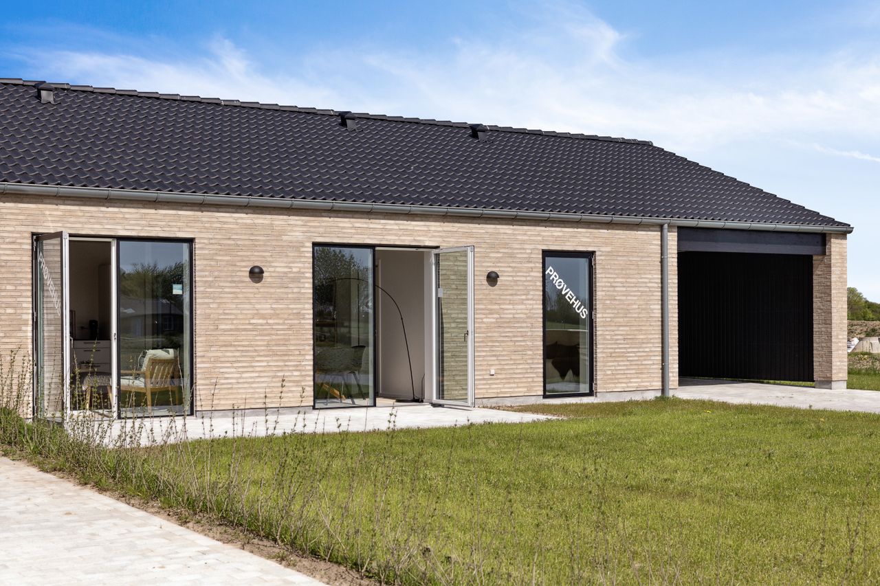 Ejendomsbillede 2 af 45