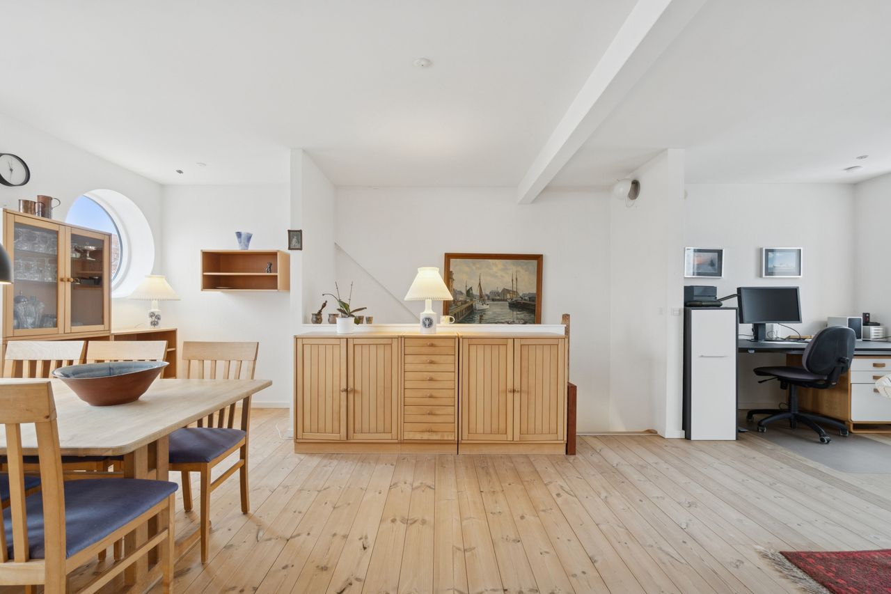 Ejendomsbillede 3 af 28