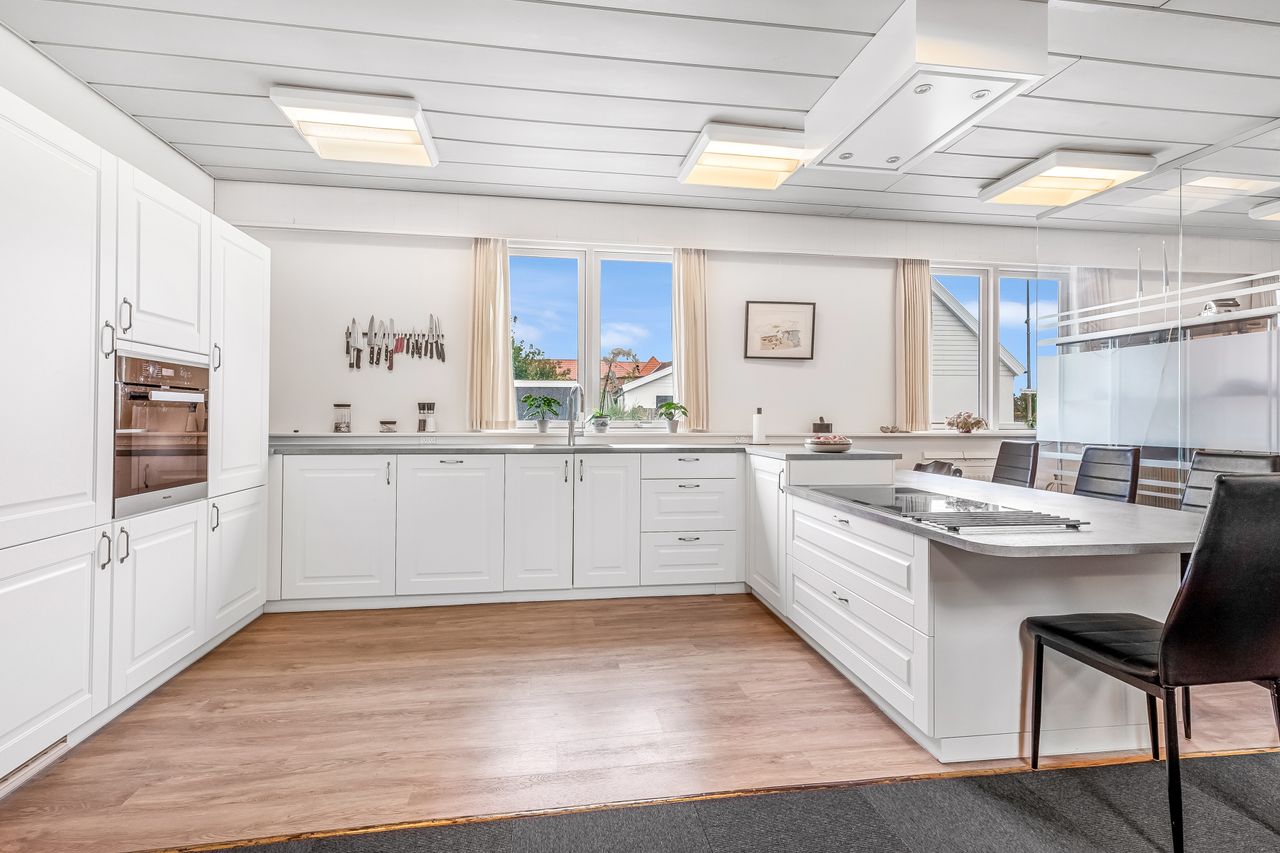 Ejendomsbillede 2 af 27