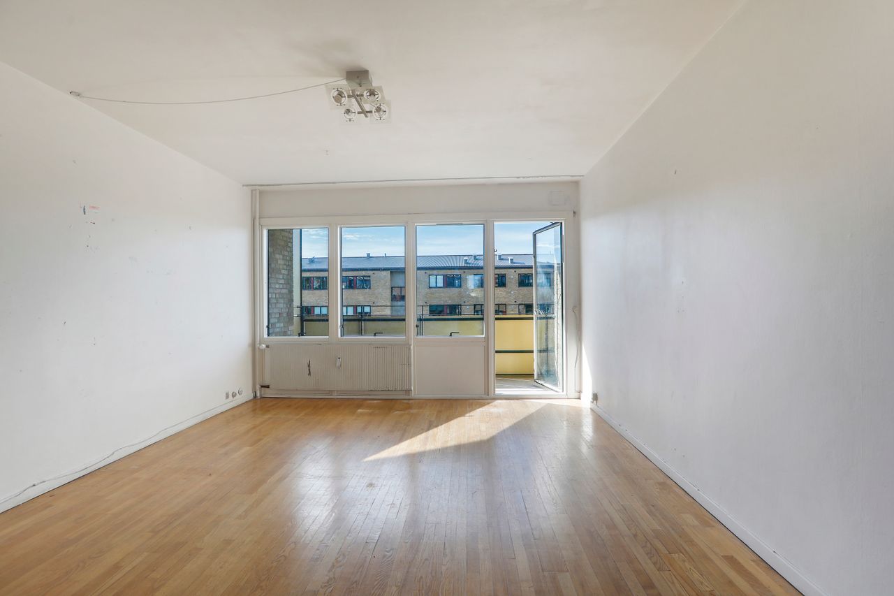 Ejendomsbillede 3 af 15