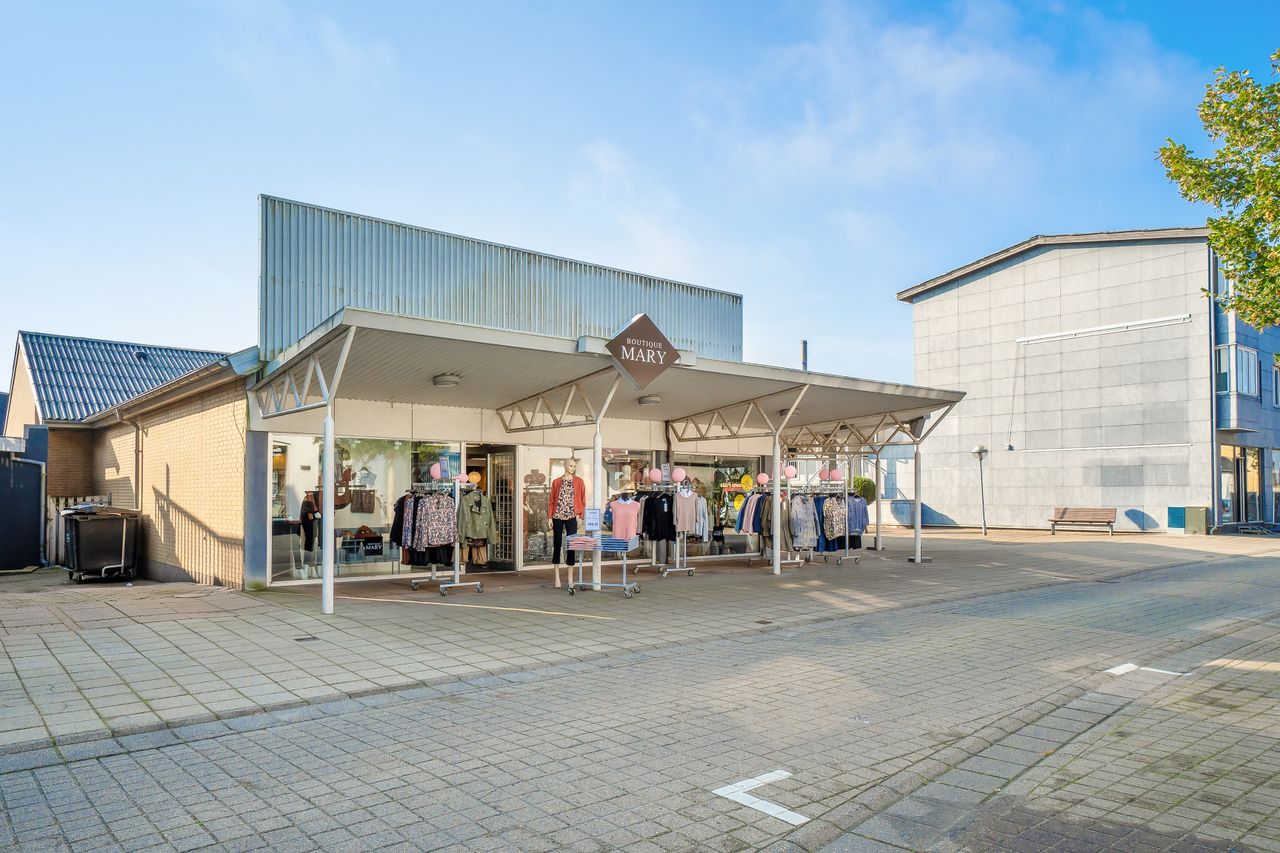 Ejendomsbillede 2 af 9