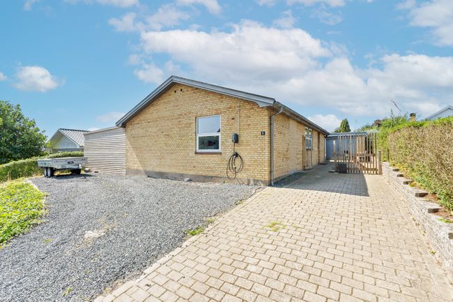 Langstrengvej 15,  Villa