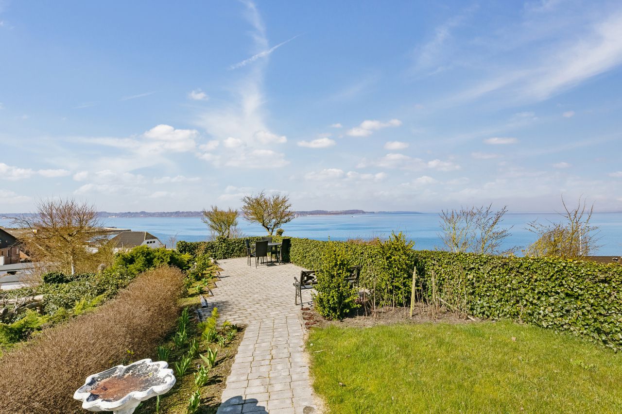 Ejendomsbillede 2 af 51