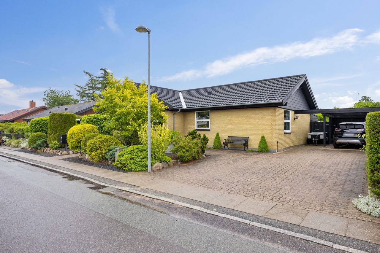 Ejendomsbillede 2 af 37