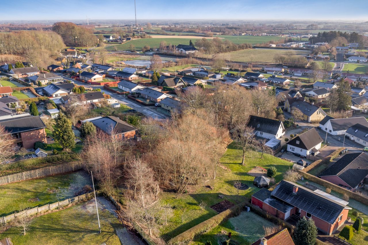 Ejendomsbillede 2 af 34