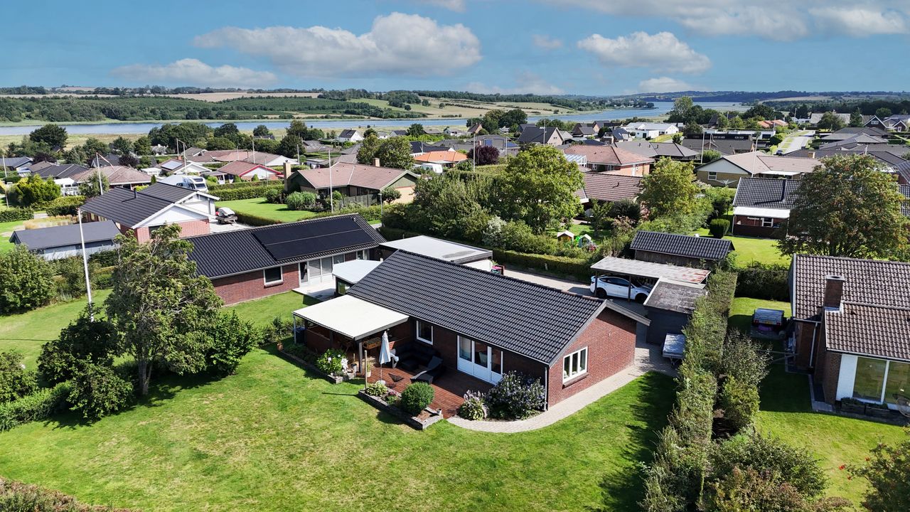 Ejendomsbillede 3 af 23