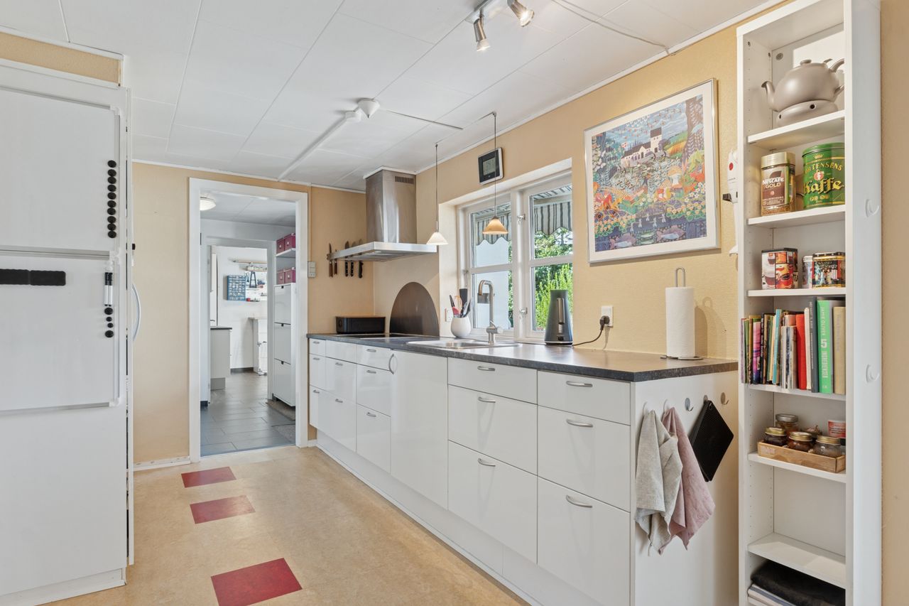 Ejendomsbillede 3 af 24