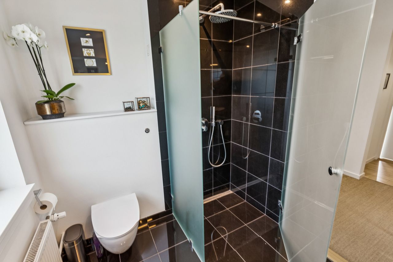 Ejendomsbillede 3 af 35