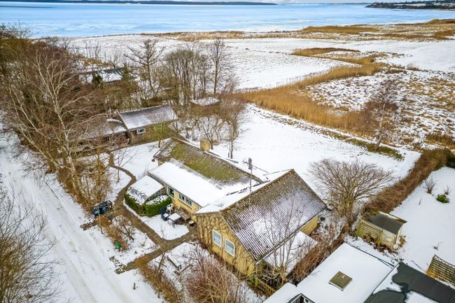 Græse Strandvej 15,  Villa