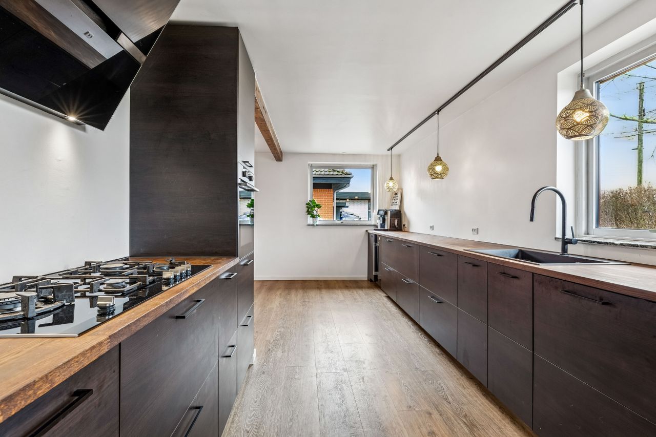 Ejendomsbillede 3 af 30