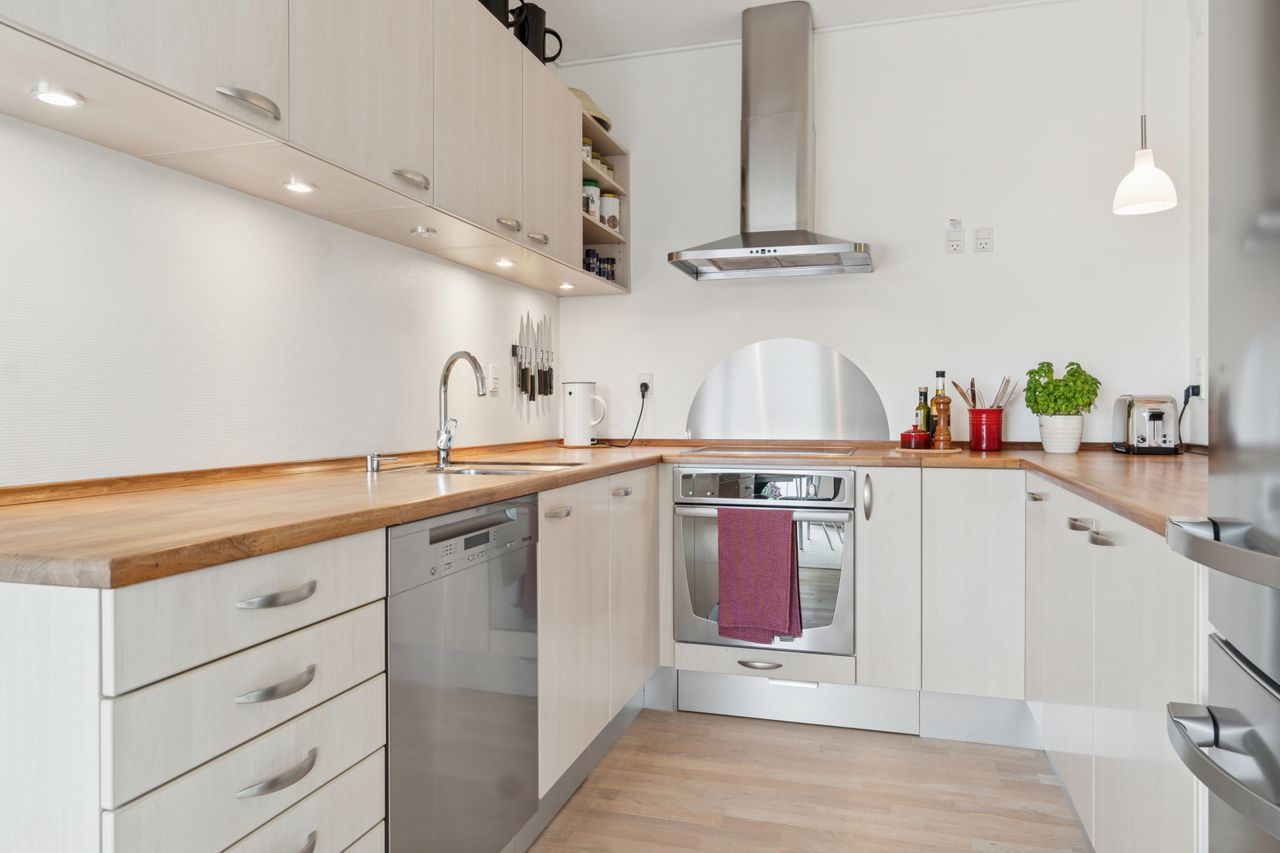 Ejendomsbillede 2 af 16