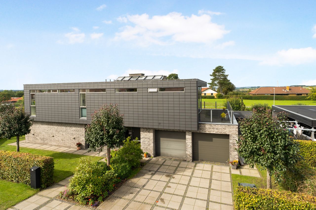 Ejendomsbillede 3 af 35