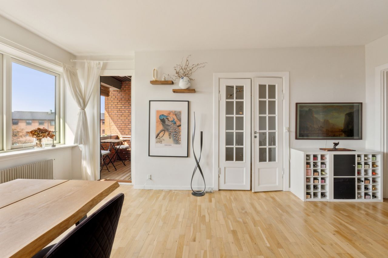 Ejendomsbillede 2 af 25