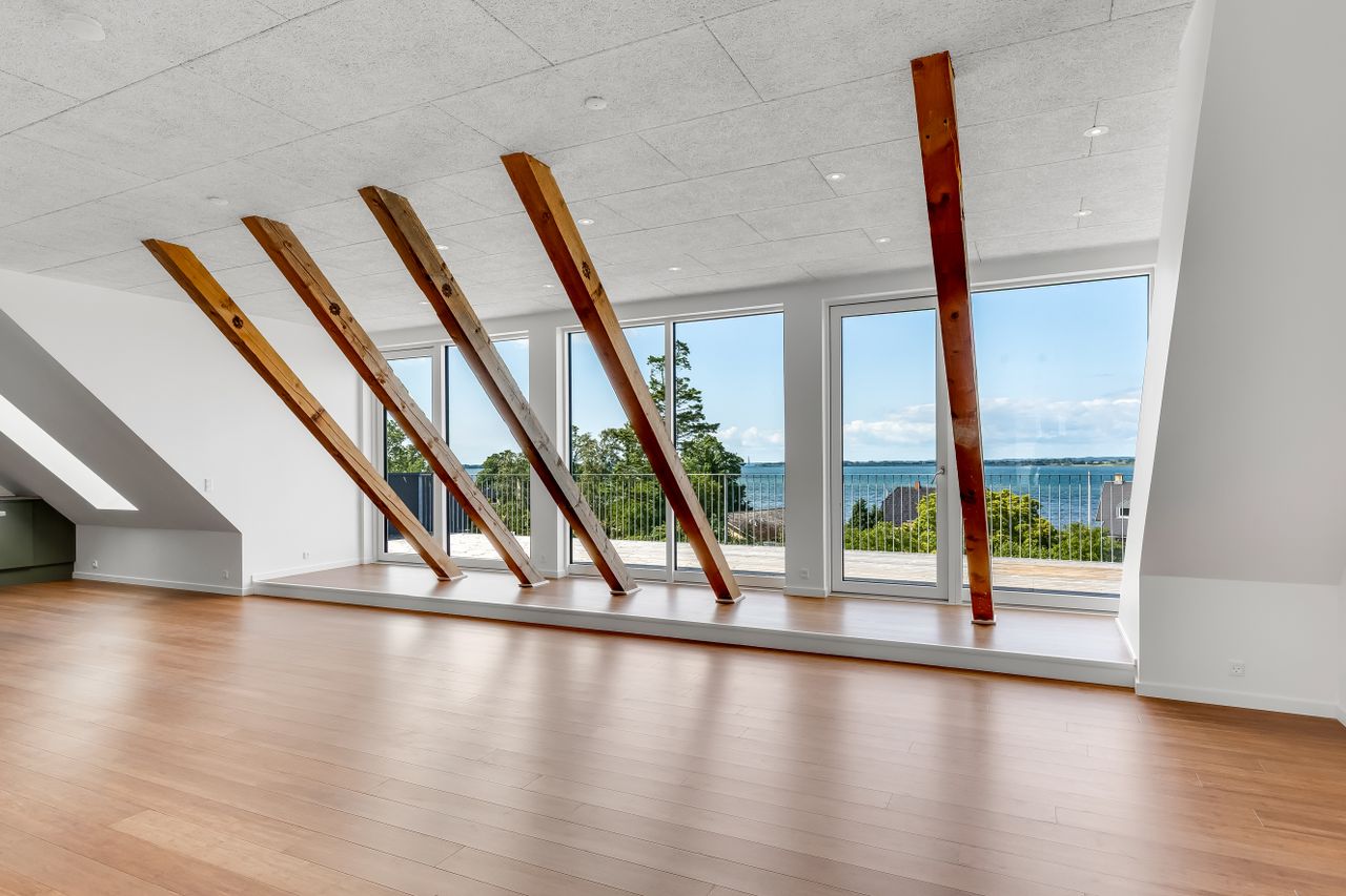 Ejendomsbillede 2 af 38