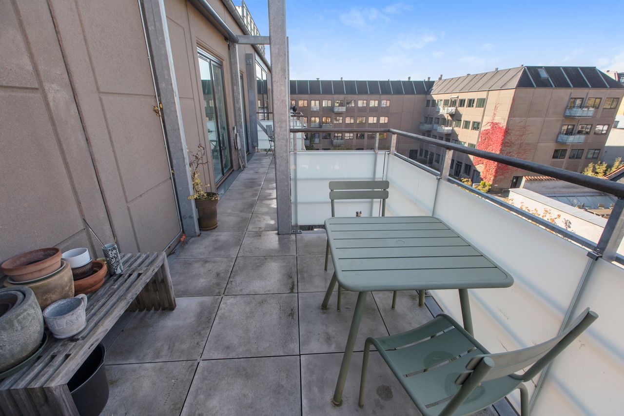 Ejendomsbillede 2 af 32