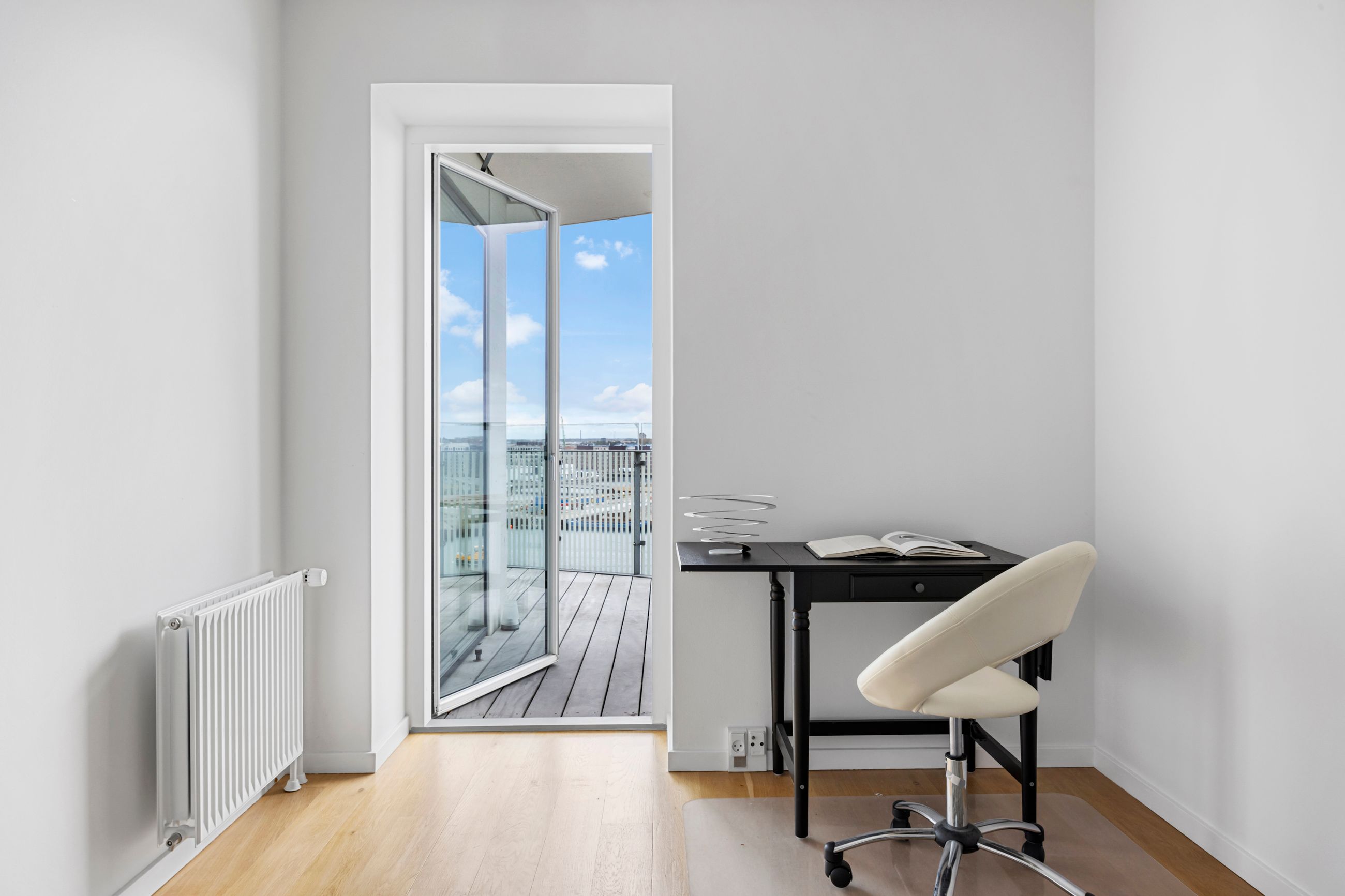 Rundholtsvej 28, 10. 3, København S - Entré