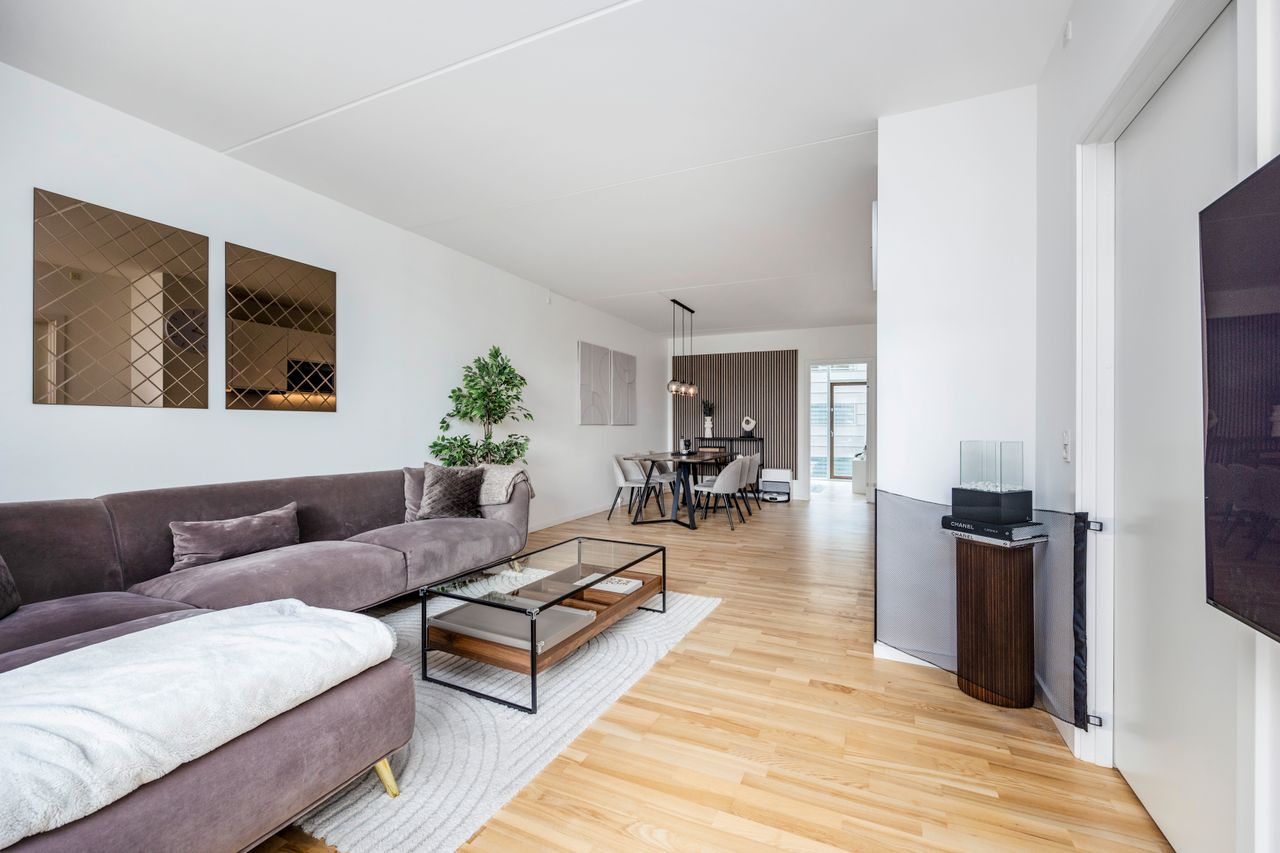 Ejendomsbillede 3 af 23