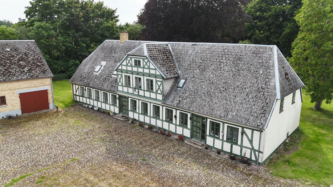 Ejendomsbillede 2 af 39