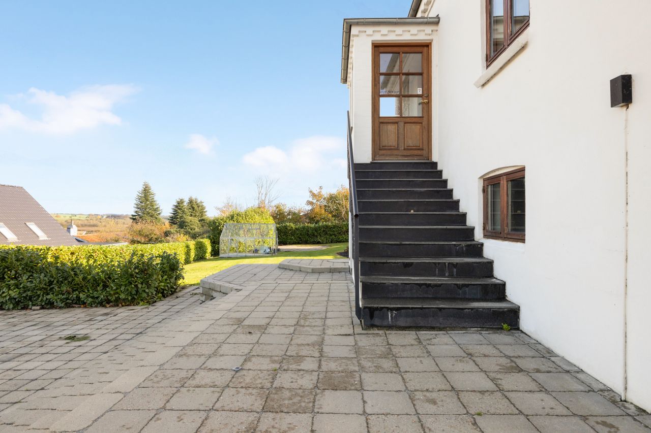 Ejendomsbillede 3 af 55