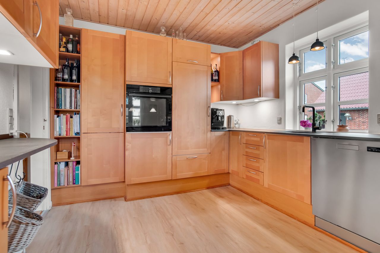 Ejendomsbillede 3 af 32