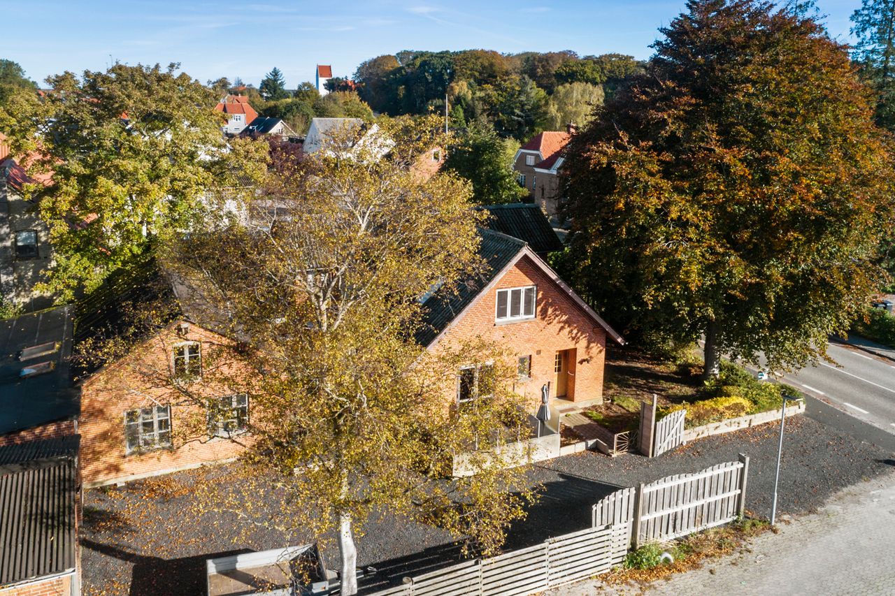 Ejendomsbillede 2 af 27