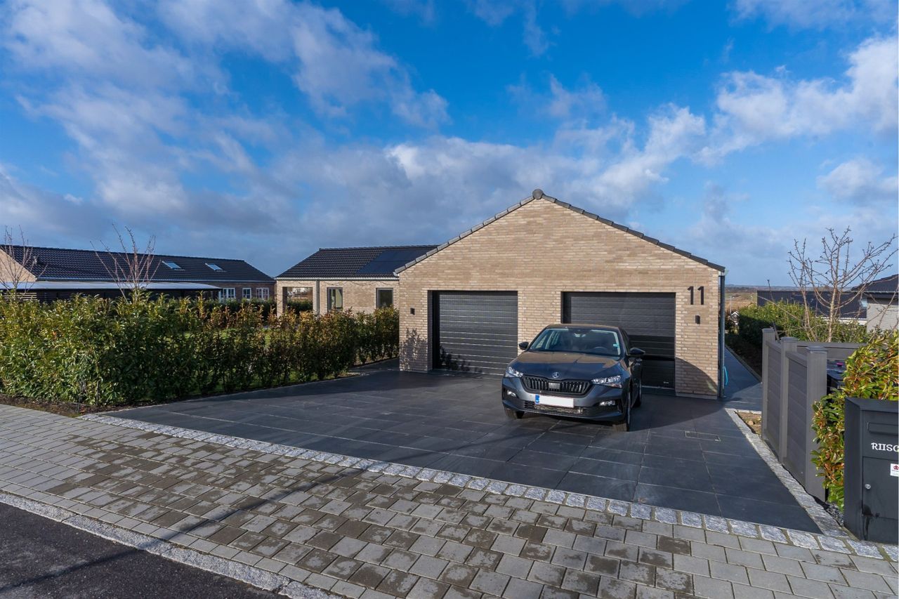 Ejendomsbillede 3 af 33