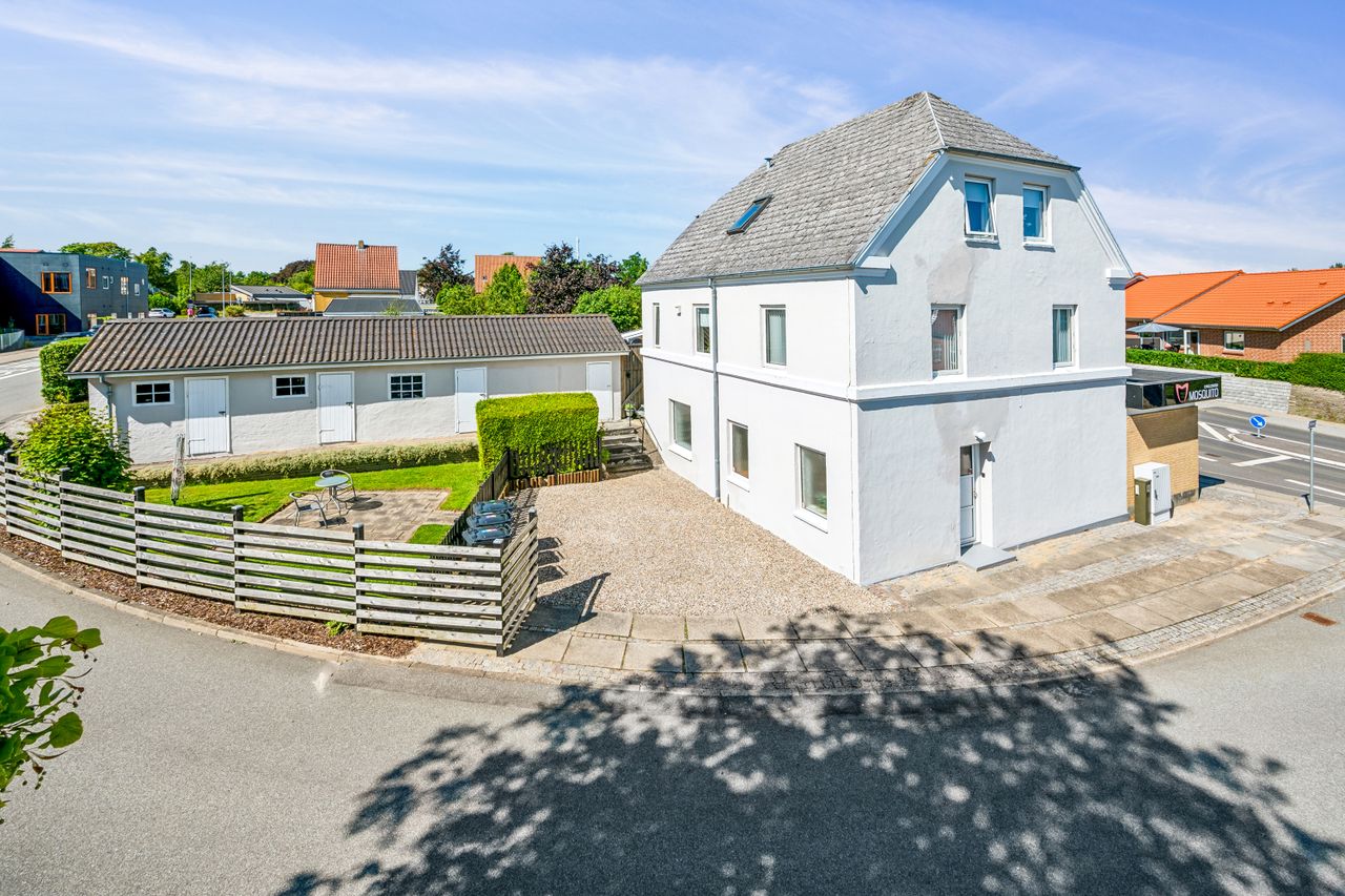 Ejendomsbillede 3 af 34