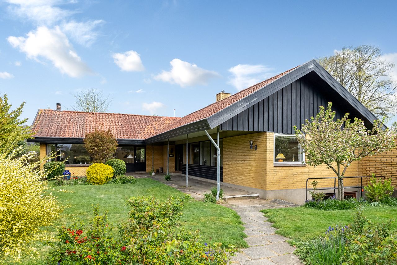 Ejendomsbillede 2 af 30