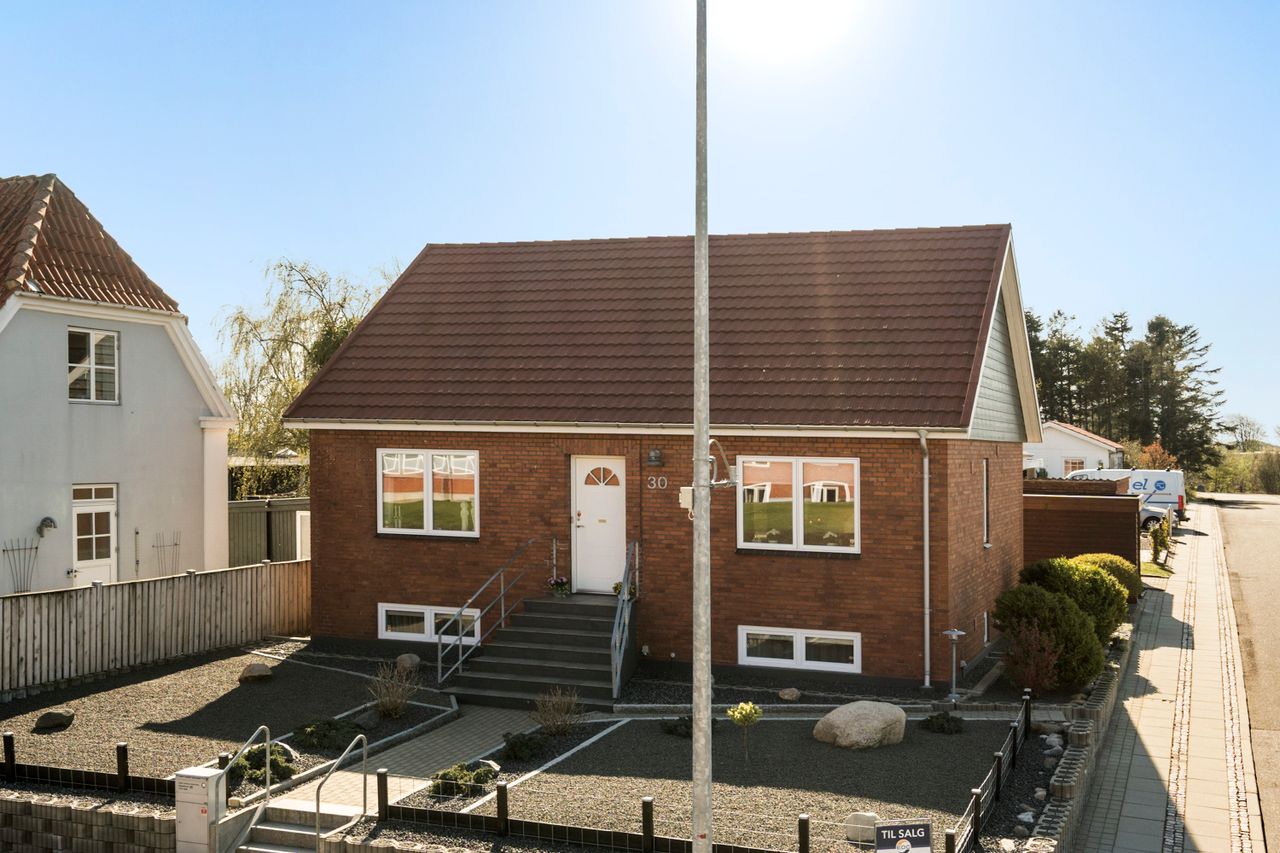 Ejendomsbillede 3 af 30