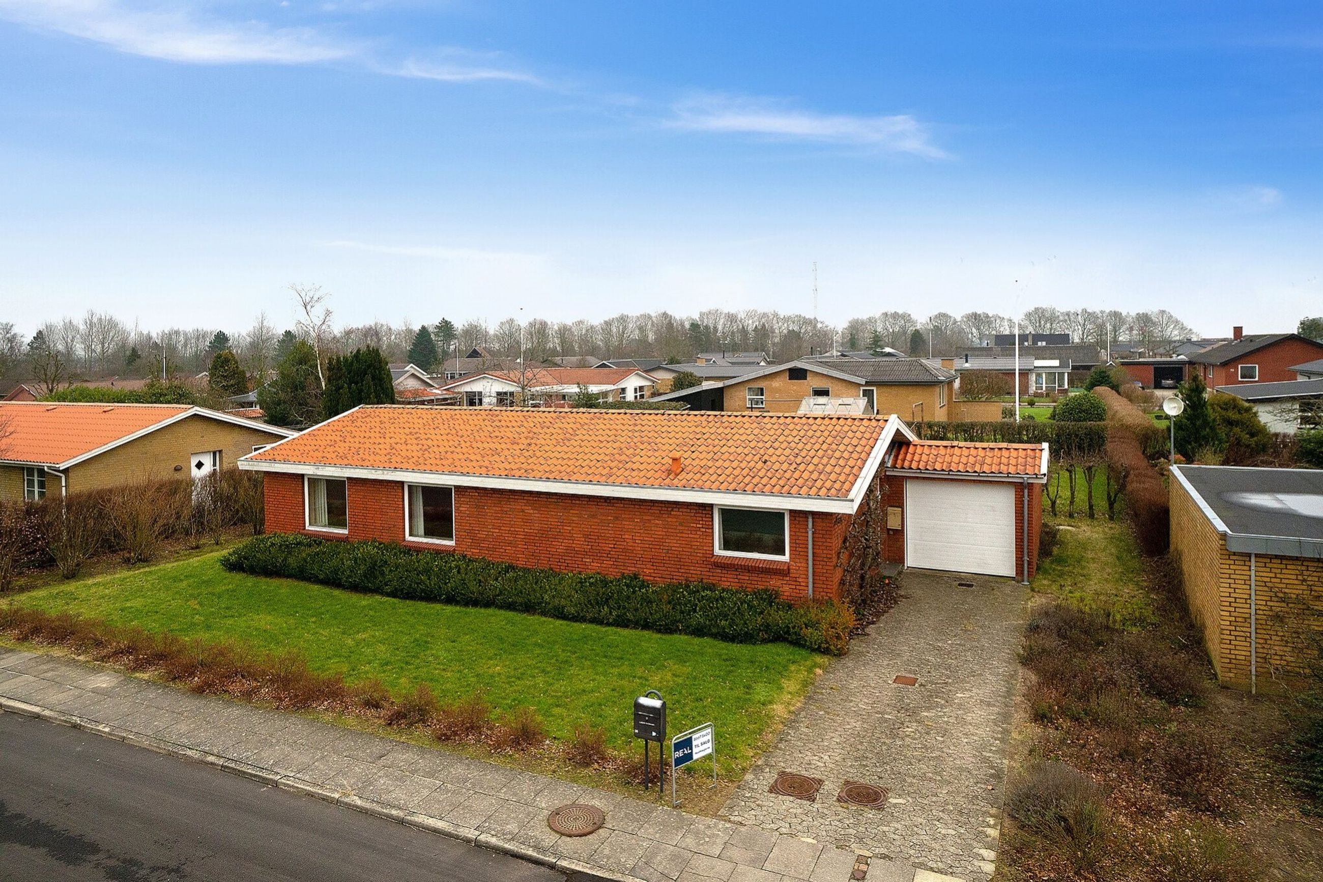 Asmildvej 26, Overlund Villa