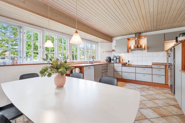 Tørninglundvej 4,  Ladegård