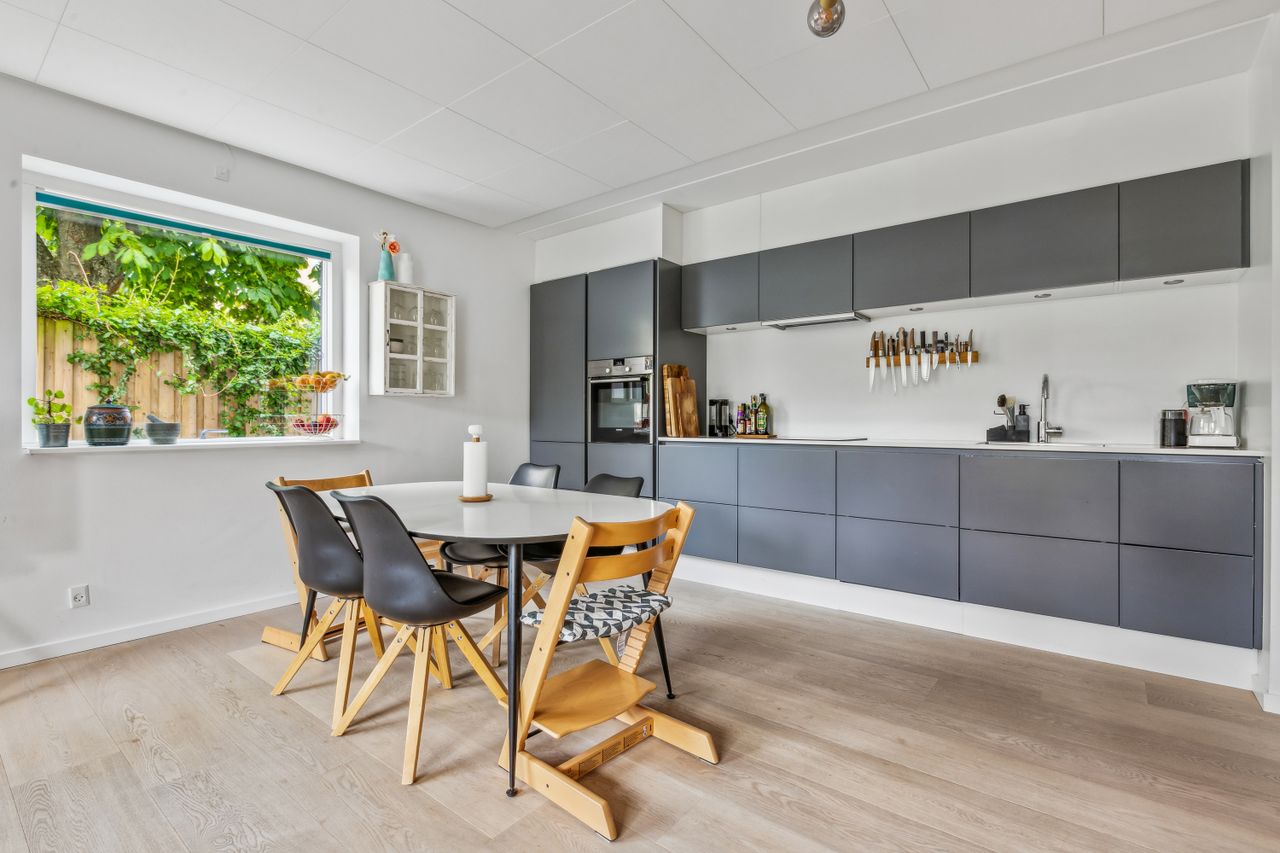 Ejendomsbillede 3 af 17