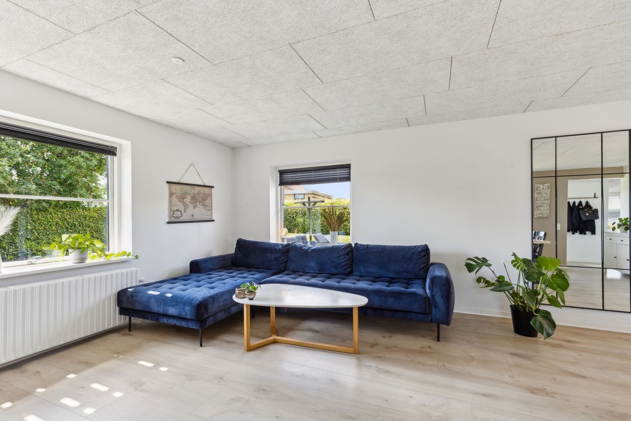 Ejendomsbillede 3 af 28