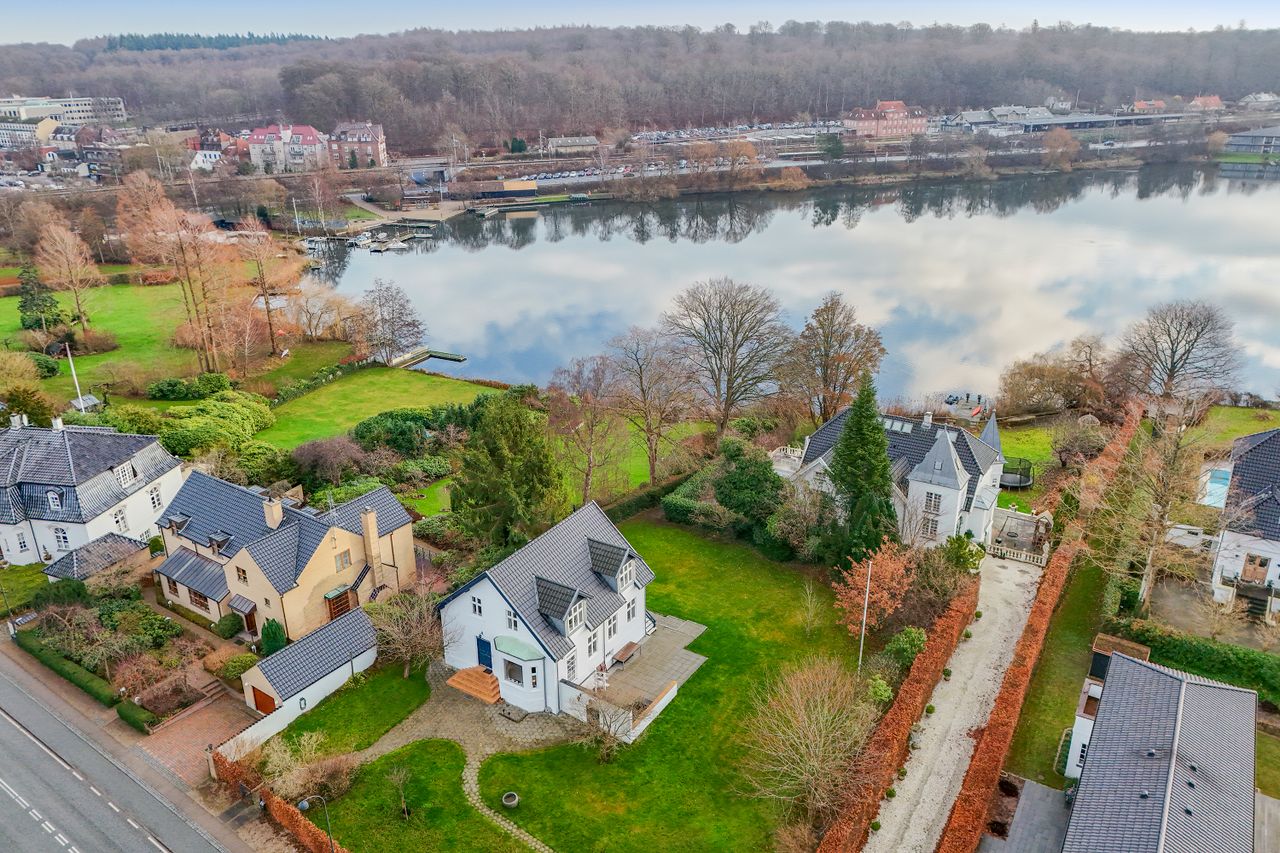 Ejendomsbillede 2 af 62