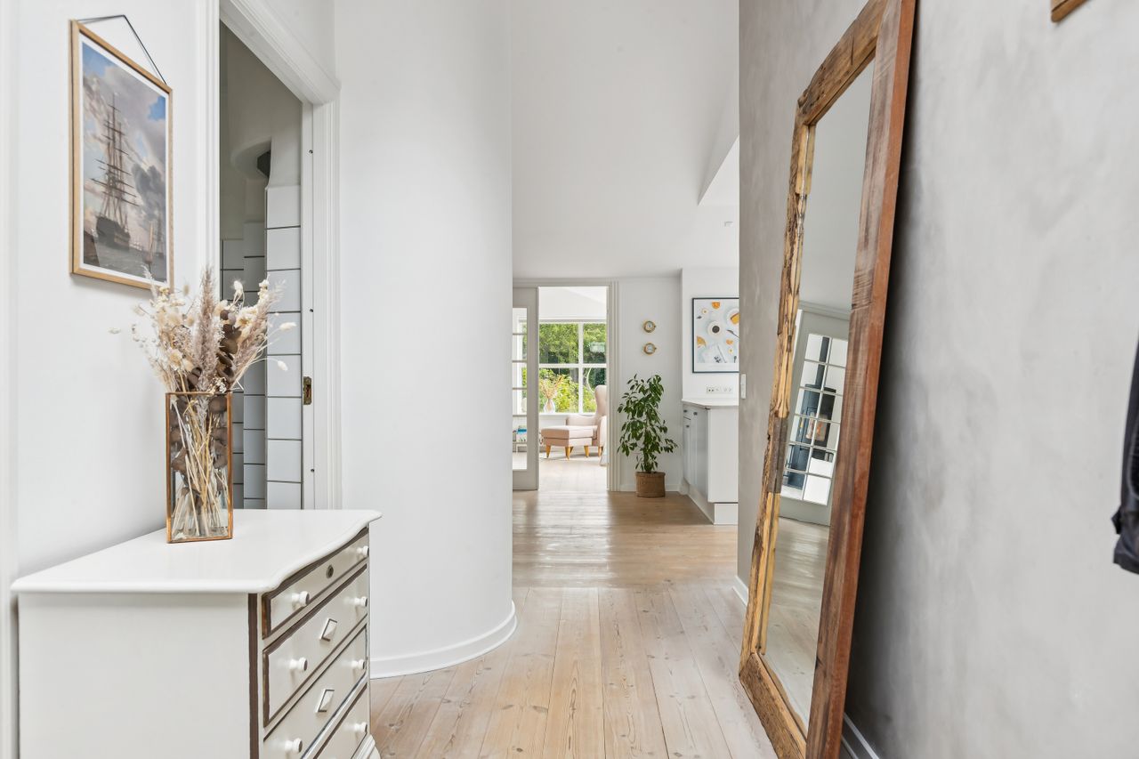 Ejendomsbillede 2 af 20