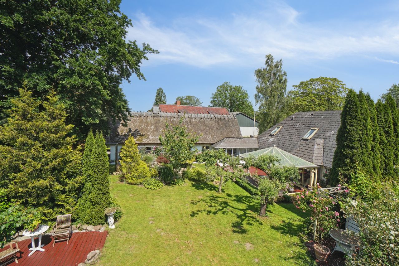 Ejendomsbillede 2 af 44