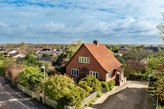 Bakkegårdsvej 11,  Villa