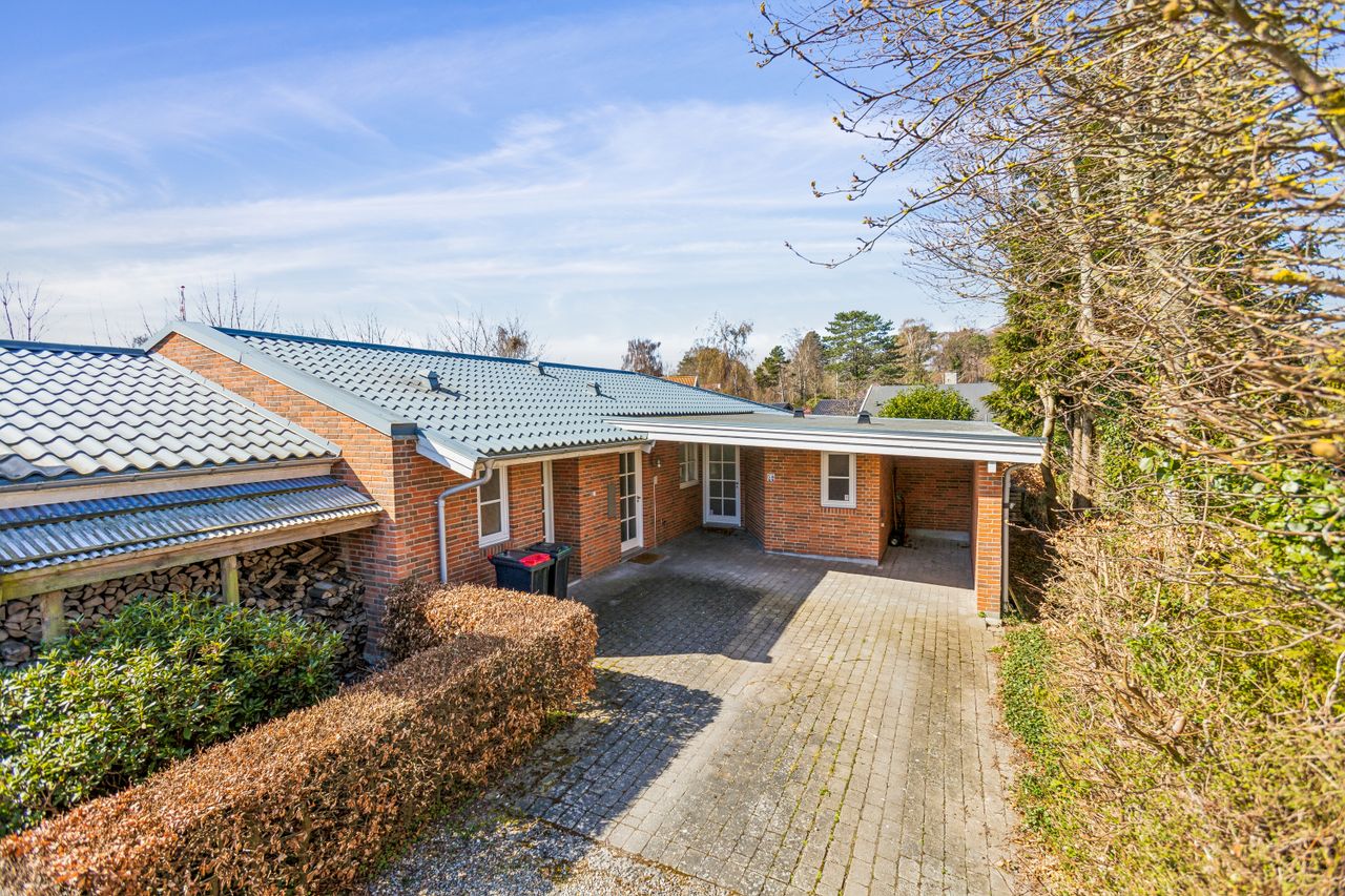 Ejendomsbillede 2 af 25