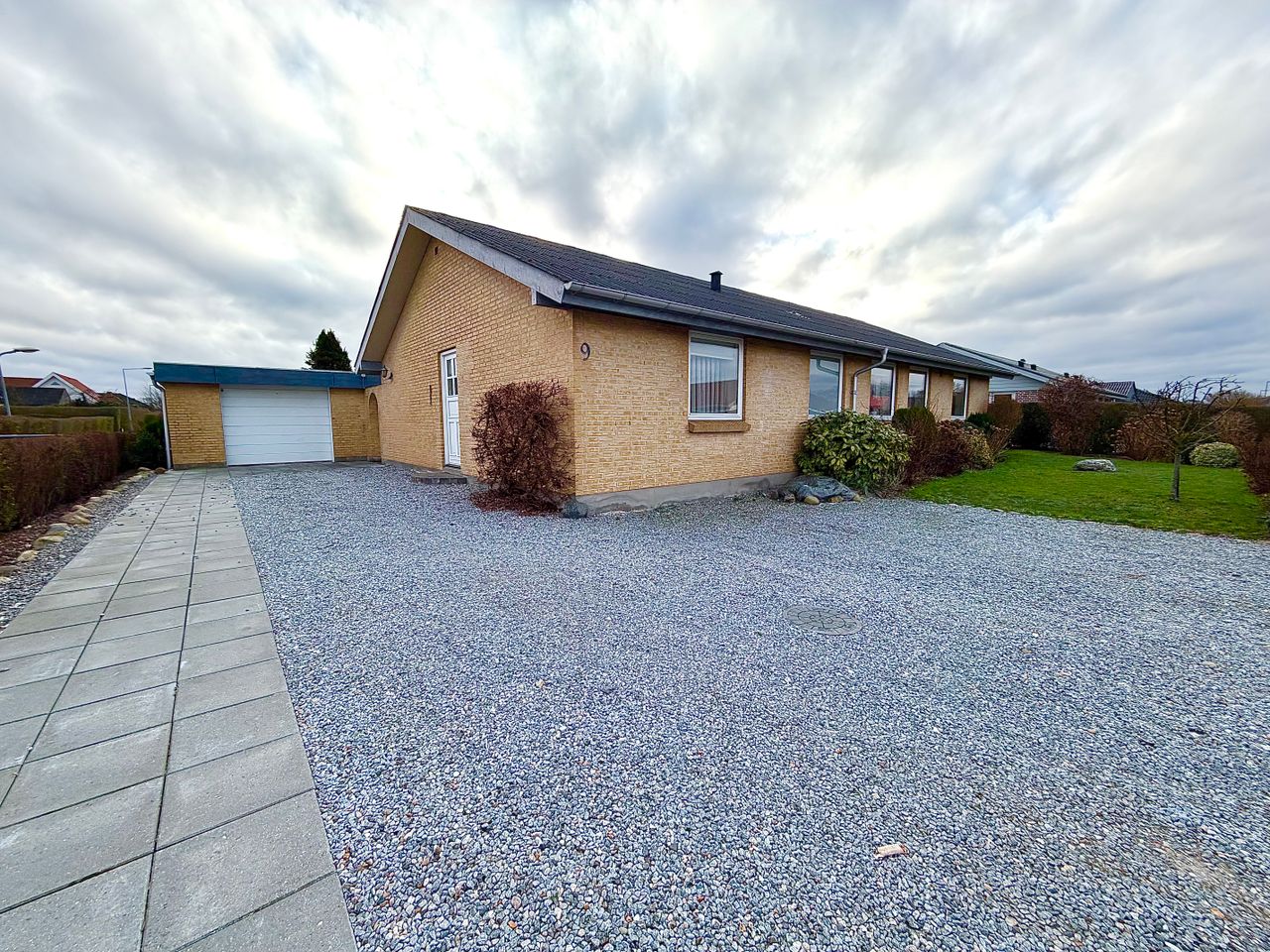 Ejendomsbillede 3 af 23