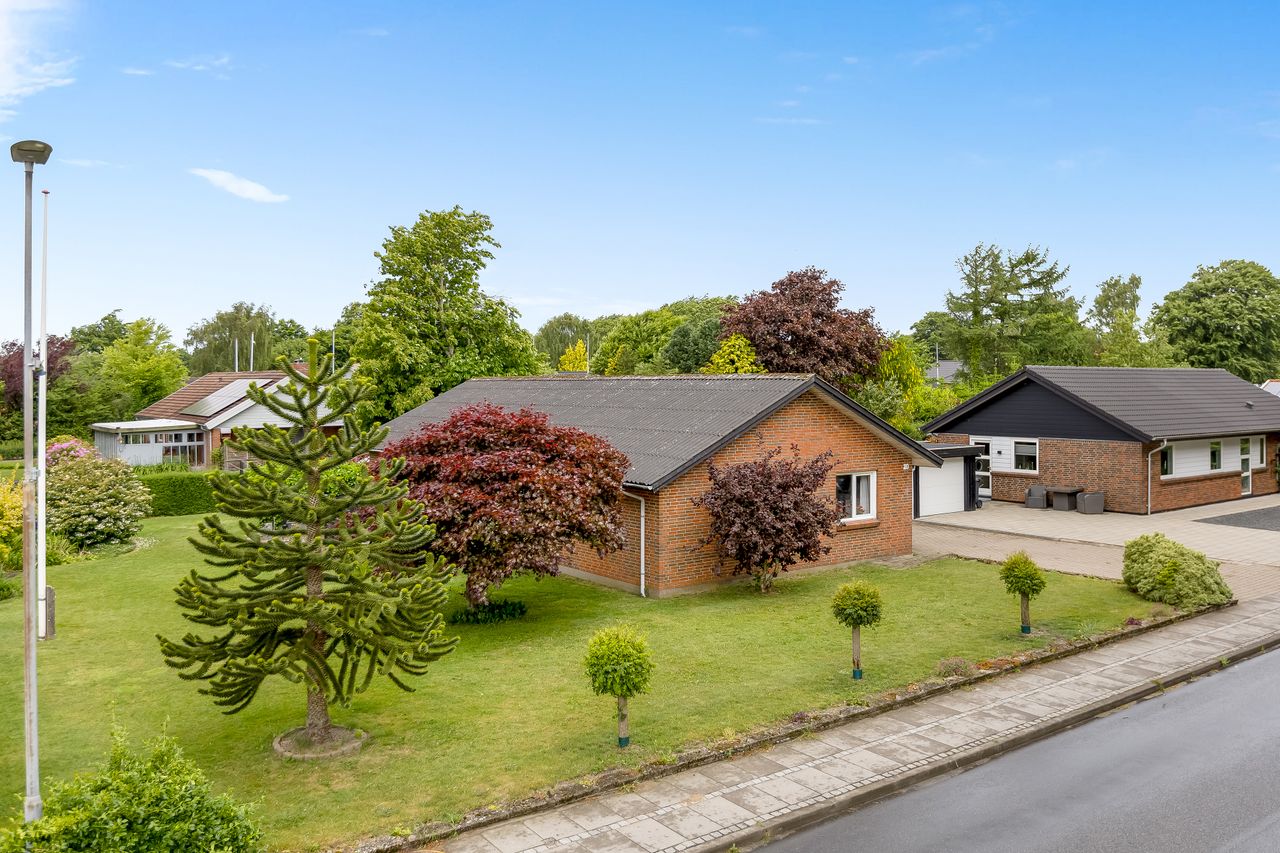 Ejendomsbillede 2 af 21