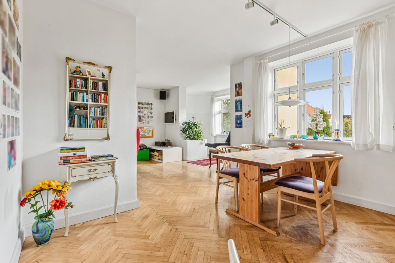 Ejendomsbillede 3 af 25