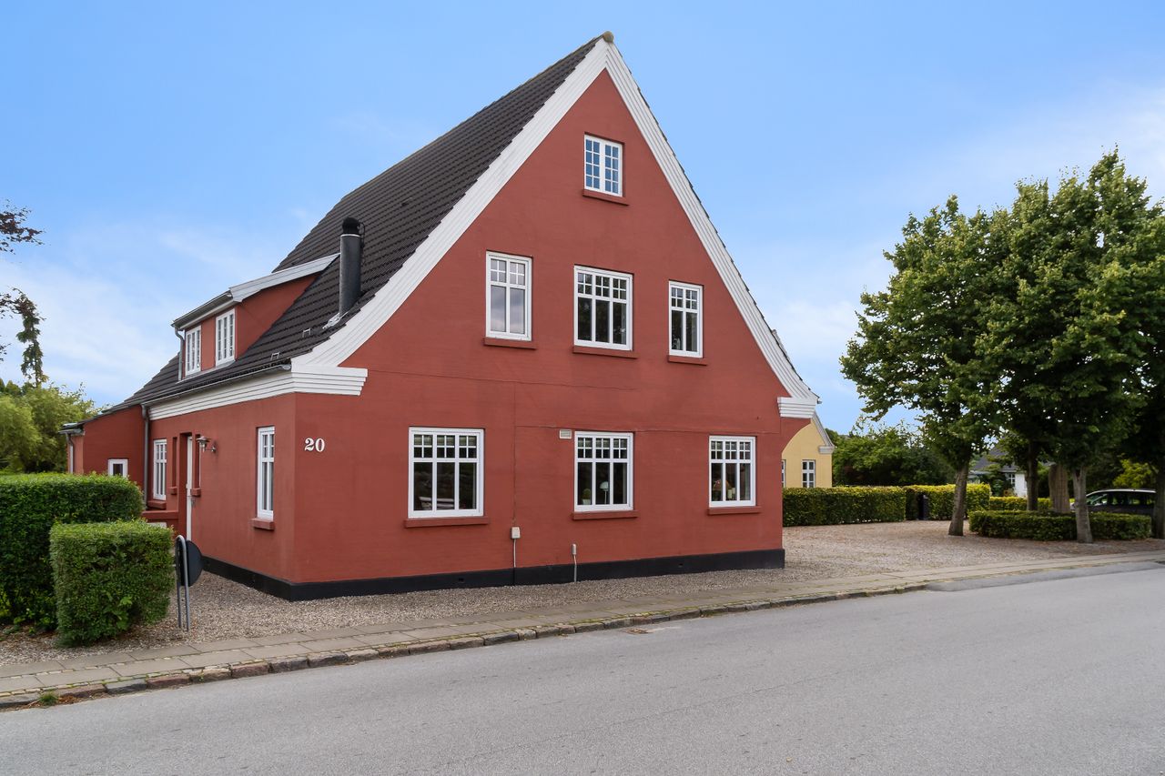 Ejendomsbillede 2 af 21